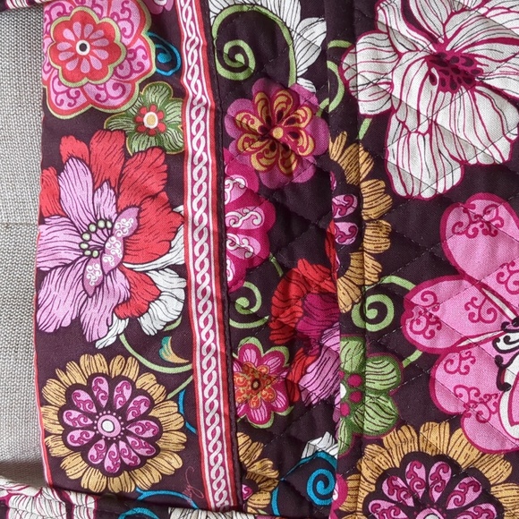 Vera Bradley "Betsy" Modern Floral Quilted Large Zipper Tote Bag - Picture 3 of 6